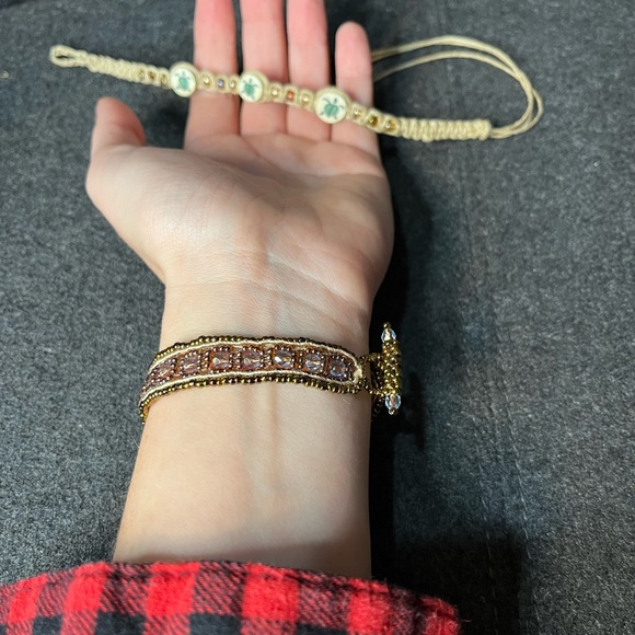 2 bracelets - Picture 2 of 5